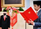 2 BULAN LAGI LENGSER JOKOWI RESHUFFLE 3 MENTERI 1 WAKIL MENTERI DAN 3 KEPALA BADAN/LEMBAGA